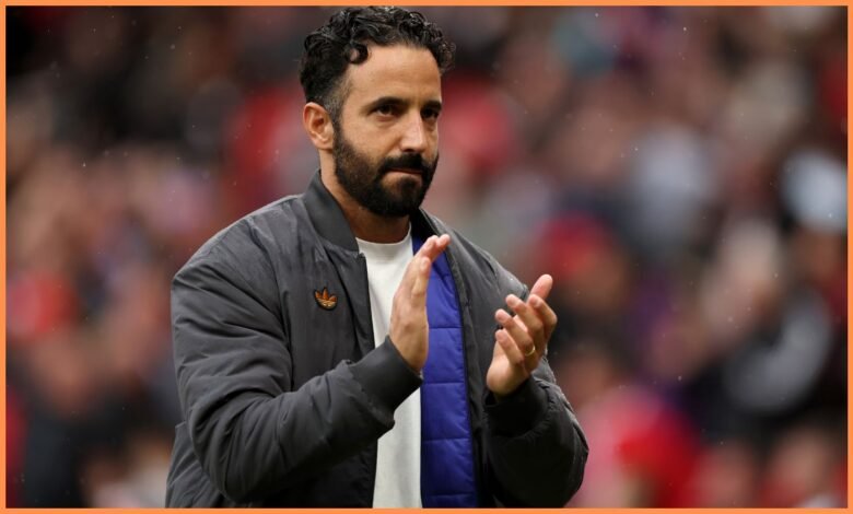 1759221353 Jamie Carragher has bizarre theory about Amorim at Man United.jpg