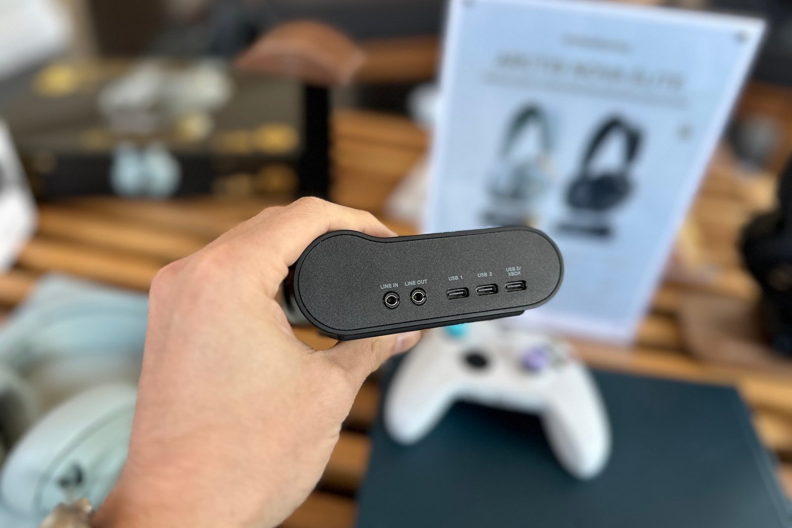Stelseries Arctis Elite Hearst 6