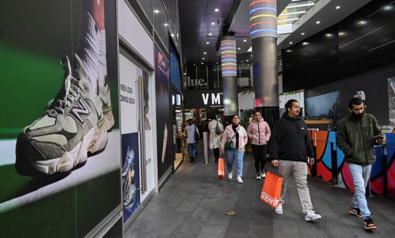 Australias inflation tops one year high in August rate cut bets.jpeg