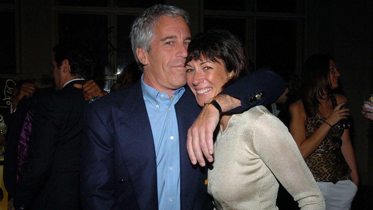 Jeffrey Epstein and Gissolan Maxwell