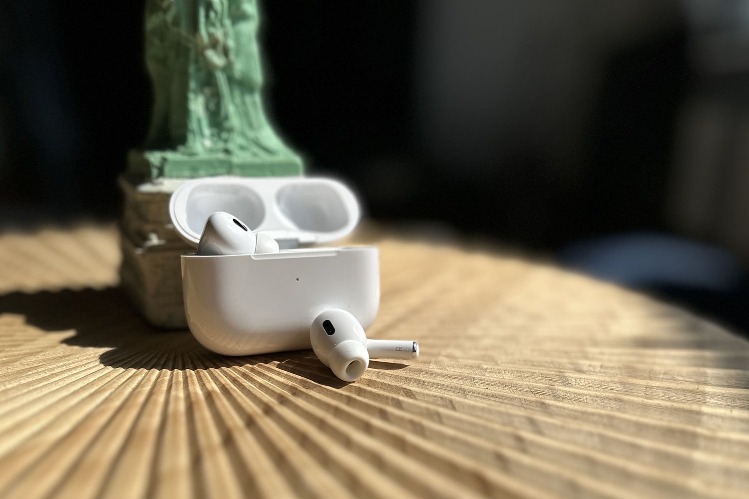 AirPods Pro 2 Statue Freedom 1