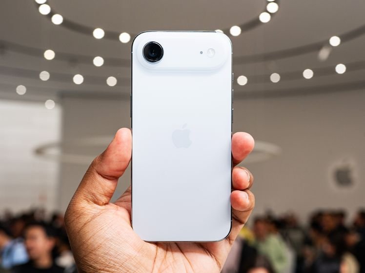 New iPhone air.