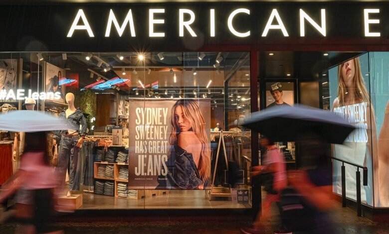 1759306023 American Eagle CEO defends Sydney Sweeney jeans ad amid controversy.jpg