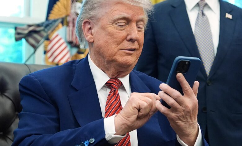 1759497264 The government is shut down but Trumps social media feed.jpg