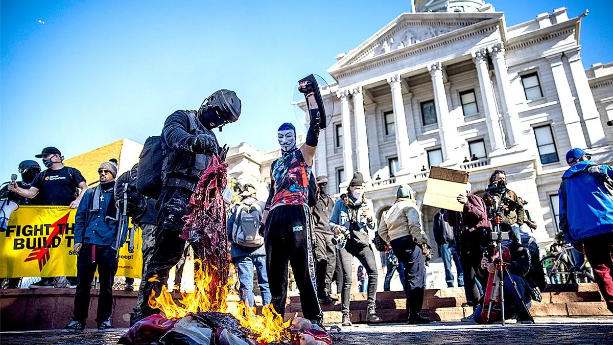 Antifa, Communists burn the American flag