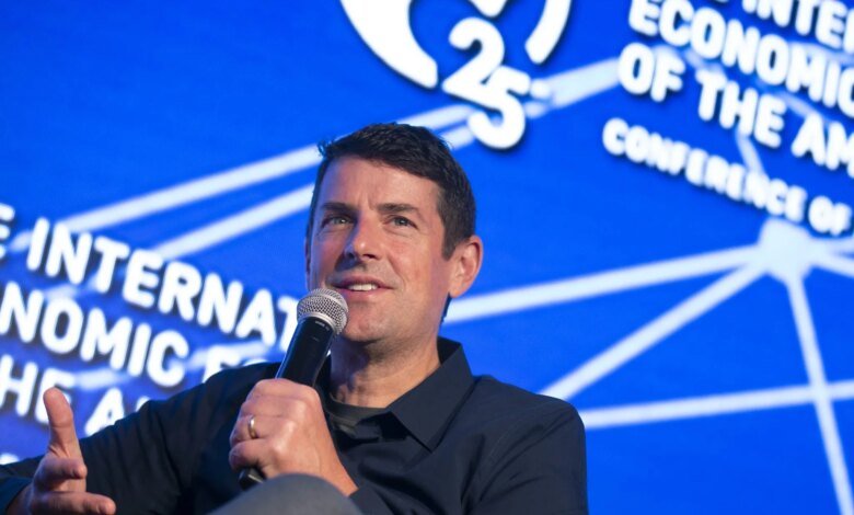 1759571158 Former Tesla exec claims EV industry will grow not shrink.jpg