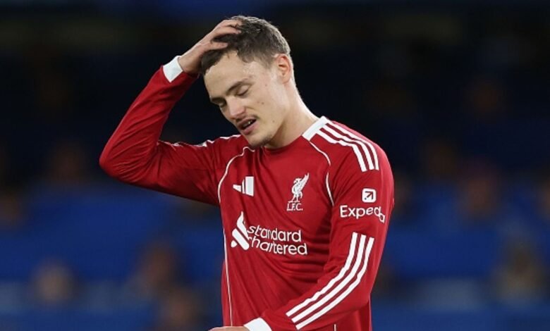 1759622839 Gary Neville criticises useless Liverpool attack as Premier League champions.jpg