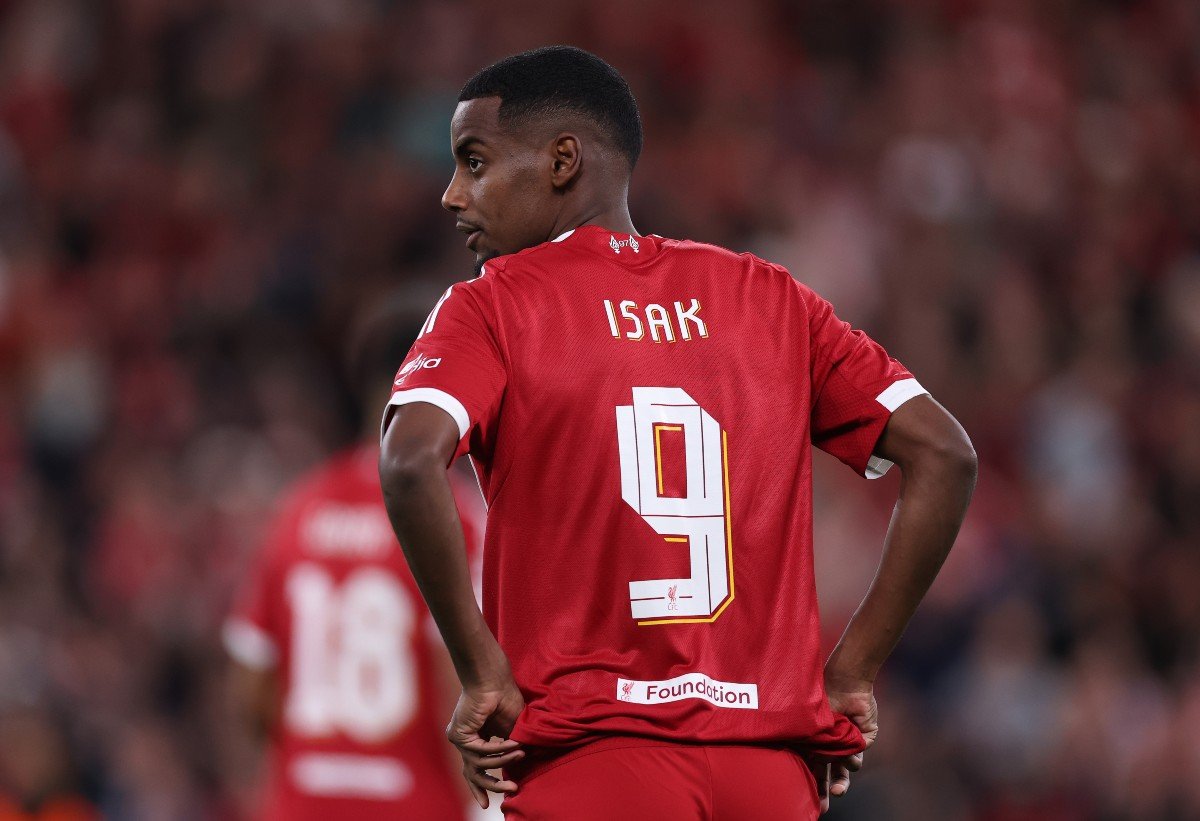 Alexander Isak is struggling at Liverpool