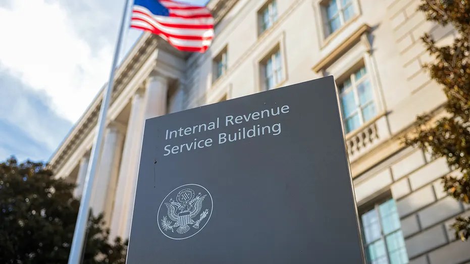 Facade of the IRS building in Washington, D.C