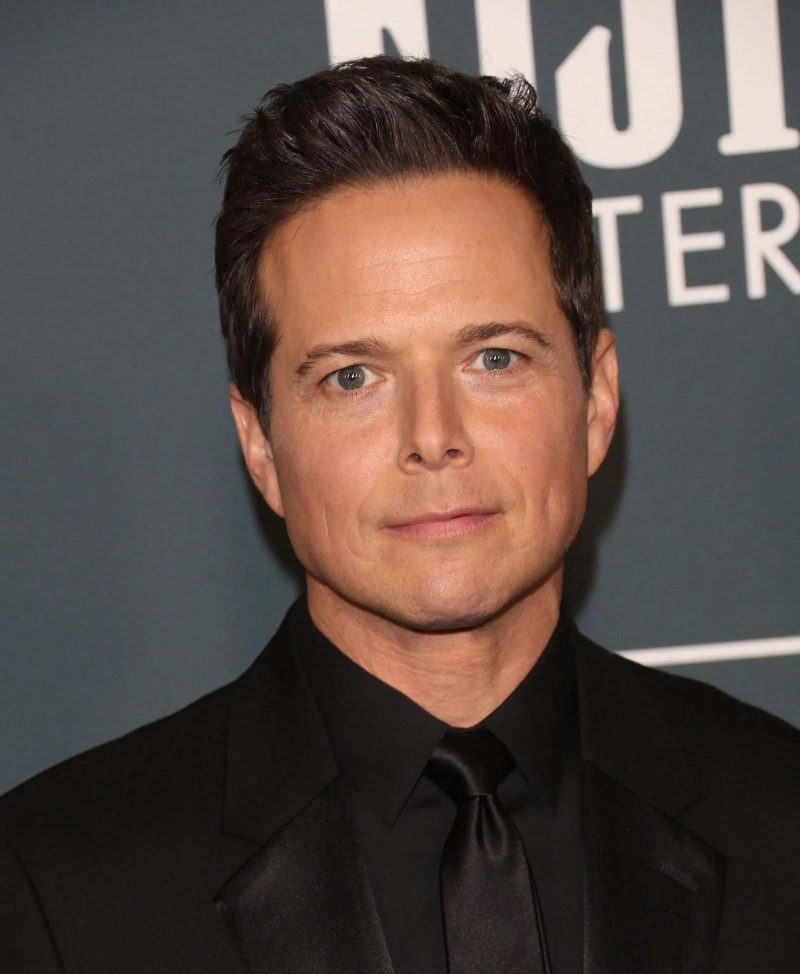Scott Wolf at the 25th Annual Critics' Choice Awards