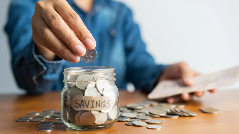 Saving jar