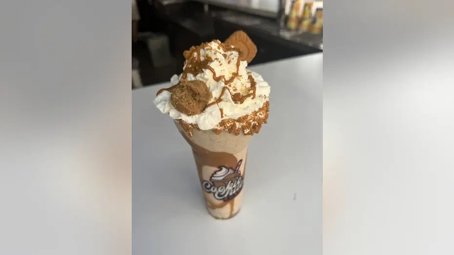 Biscuit milkshake in a cup.