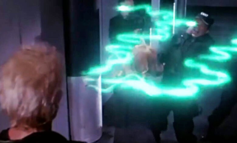 1760849899 A Raunchy R Rated 90s Sci Fi Is Best Ever Die Hard.jpg