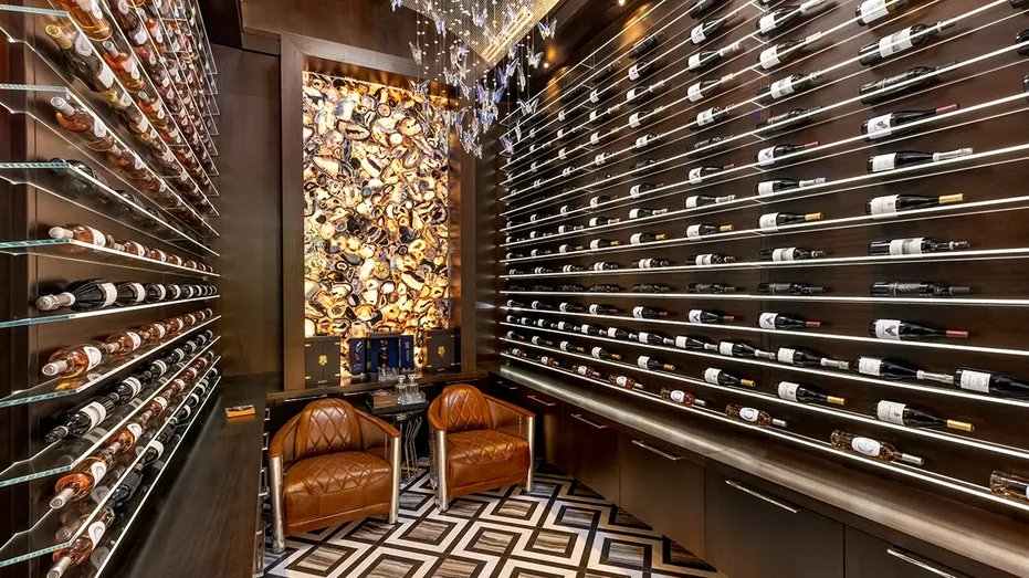 Florida luxury wine room