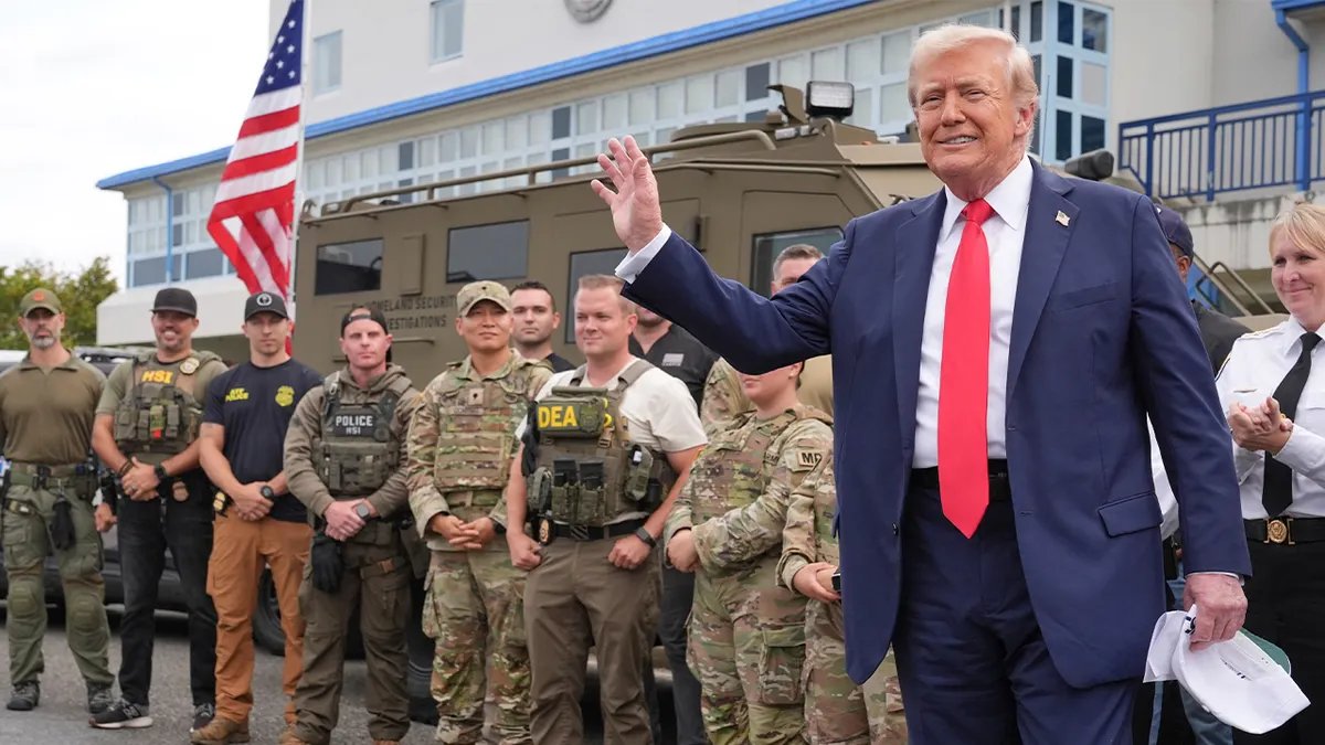 Trump speaks with the National Guard and law enforcement personnel