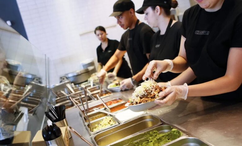 1761890098 Chipotle CEO Scott Boatwright Gen Z millennials are cutting back.jpg