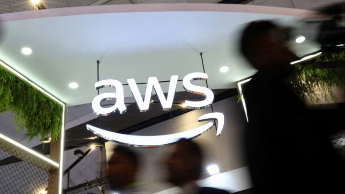 Amazons cloud business hit by widespread outage.jpg
