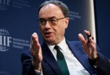 Bailey warns of long lasting growth drag from Brexit.jpg