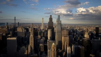 Big investors scale back risky bond exposure after storming rally.jpg