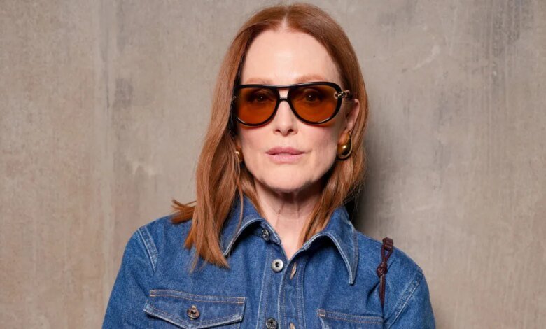 Love Julianne Moores Denim Jacket Get the Look for 53.jpg