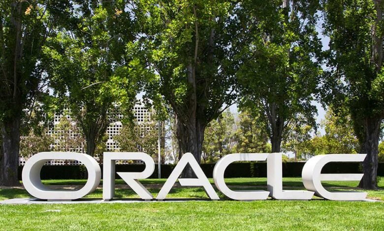 Oracle Stock Falls Despite Very Strong Outlook Heres Why.jpg