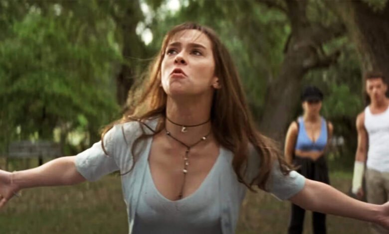 1762093585 Hottest 1990s Stars Teamed Up For One Sexy Thriller And.jpg