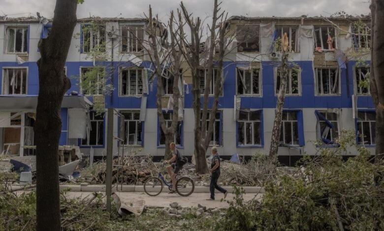 1763300071 Russia Closes in on Ukraines Pokrovsk in Donetsk Region With.jpg