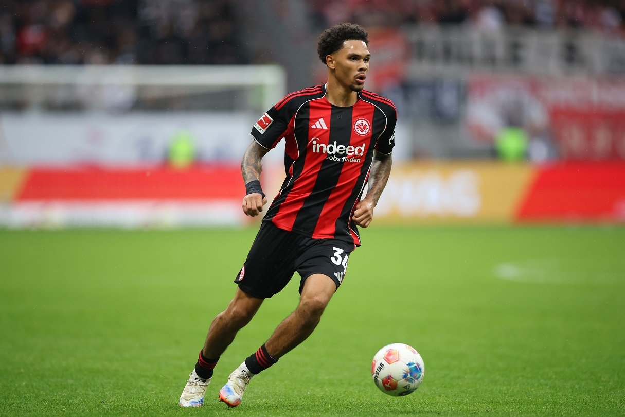 Nathaniel Brown of Eintracht Frankfurt controls the ball