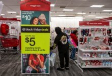 1764386361 Shoppers are underwhelmed by deals and crowds on Black Friday.jpg