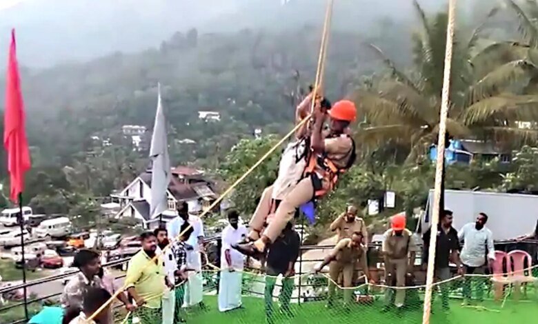 1764614732 Sky dining guests stranded in midair faced terrifying 4 hour ordeal on.jpg