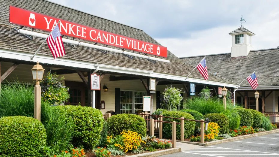 Outside the Yankee Candle Store.