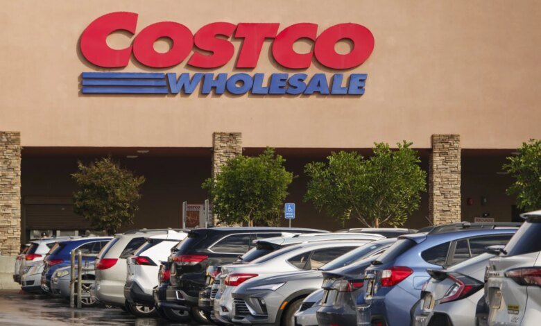 1764636276 Costco joins companies suing for refunds if Trumps tariffs fall.jpg