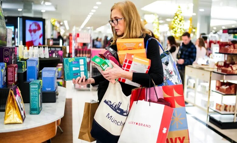 1764662030 Black Friday holiday shopping hits record spending as Trump advisor.jpg