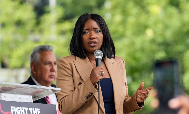 1765212191 Jasmine Crockett expected to launch Texas Senate bid before deadline.jpg