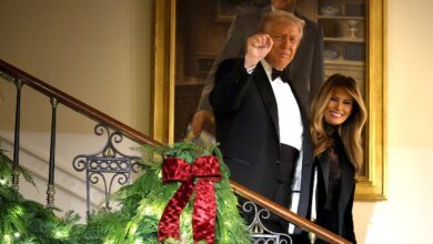 1765822702 Trump brings back Christmas messaging with new government website.jpg