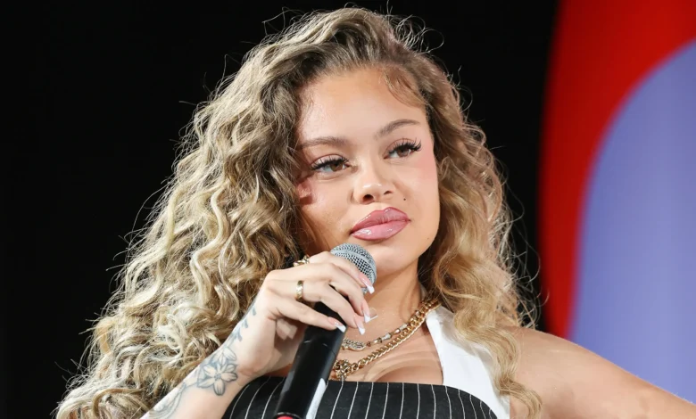 Woman Says Shes Estranged Half Sister.webp