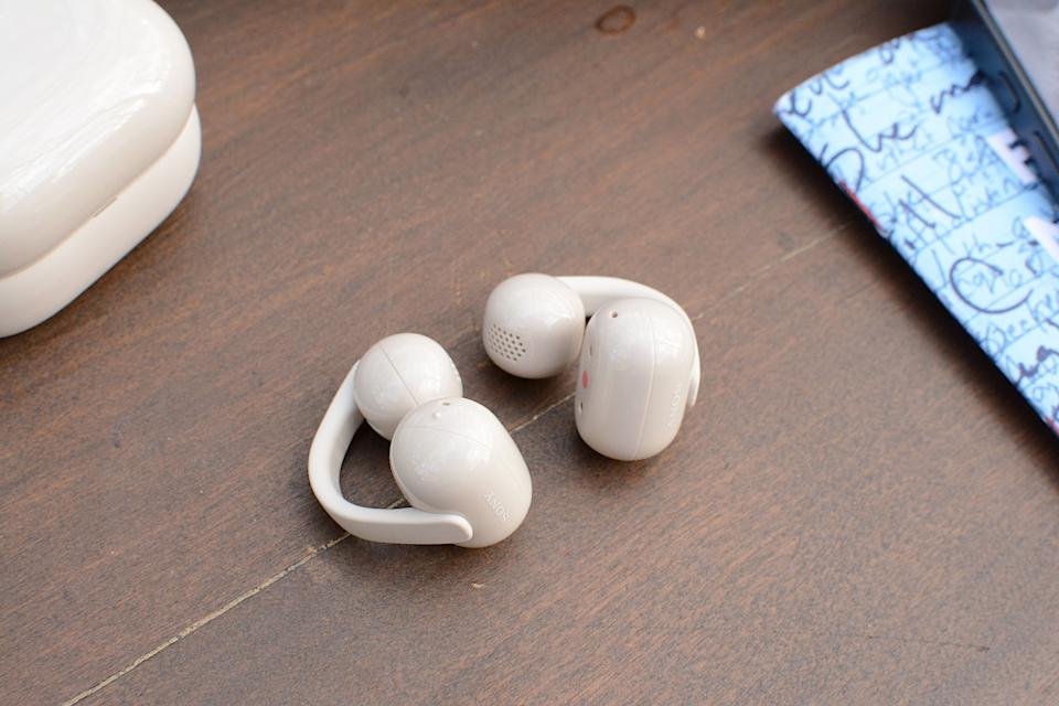 The LinkBuds clip has noise reduction technology and bone conduction for calls