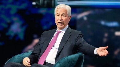 1769122658 Trump sues Jamie Dimon JPMorgan for 5 billion over claims.jpg