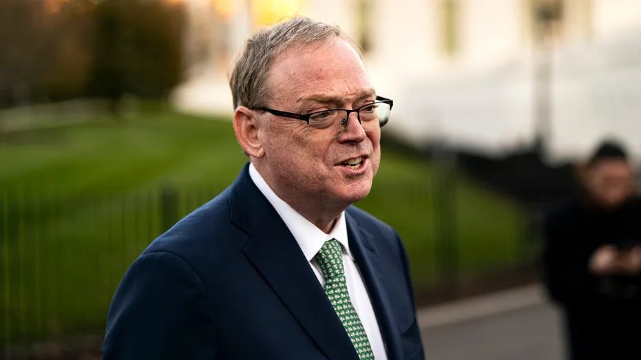 Kevin Hassett in the White House