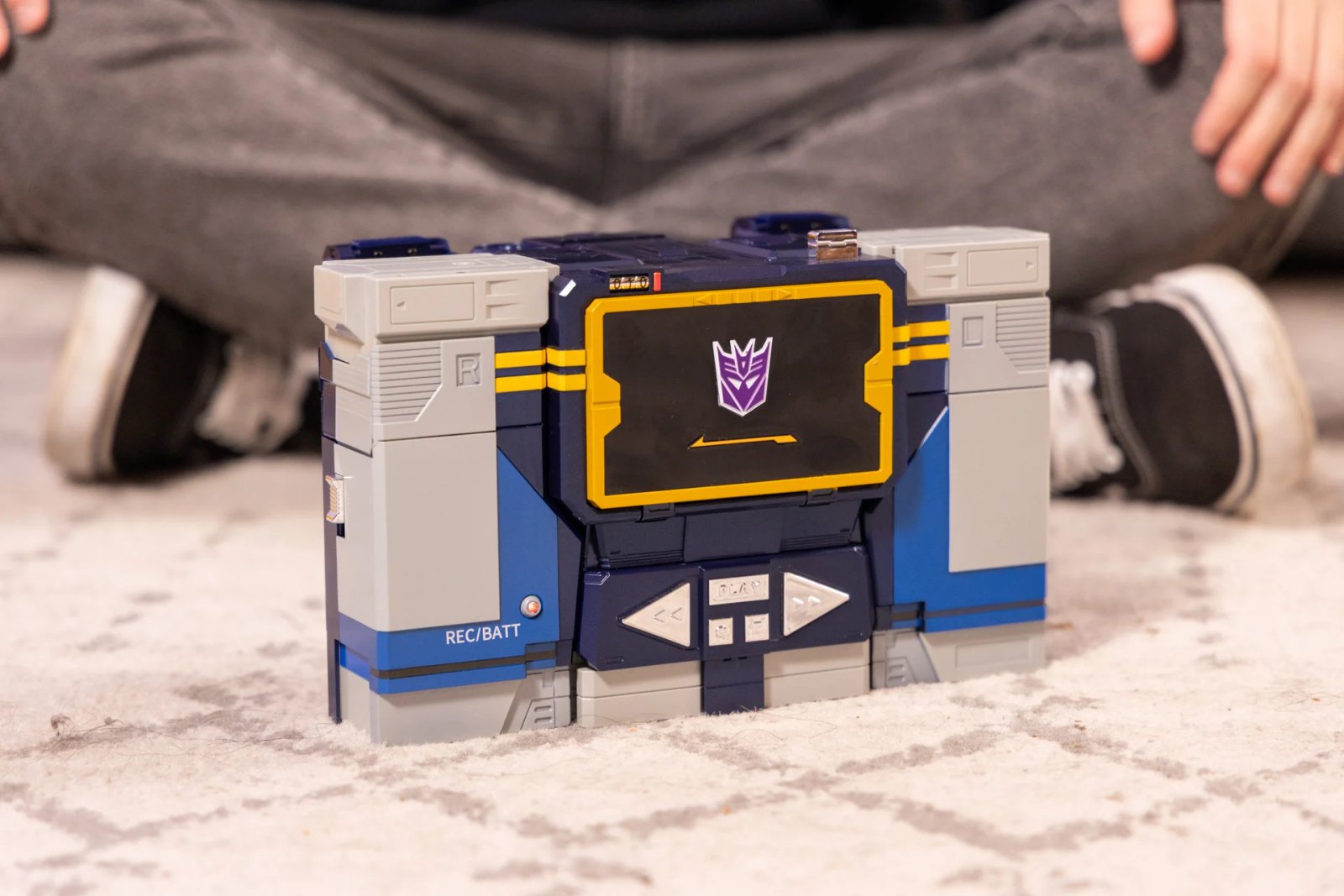 Robosen Soundwave Cassette 8 speaker review