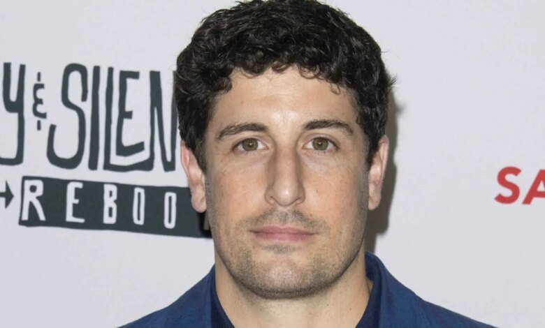 1769432950 Jason Biggs Under Fire For Showing His Son His Infamous.jpg