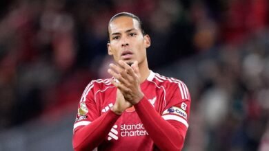 Van Dijk takes issue with winner.jpg