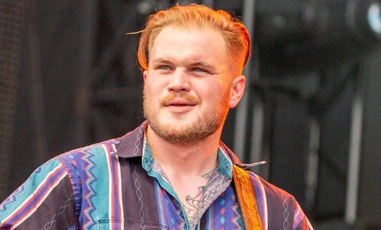 Zach Bryan Releases Song With Scathing Lyrics About ICE.jpeg